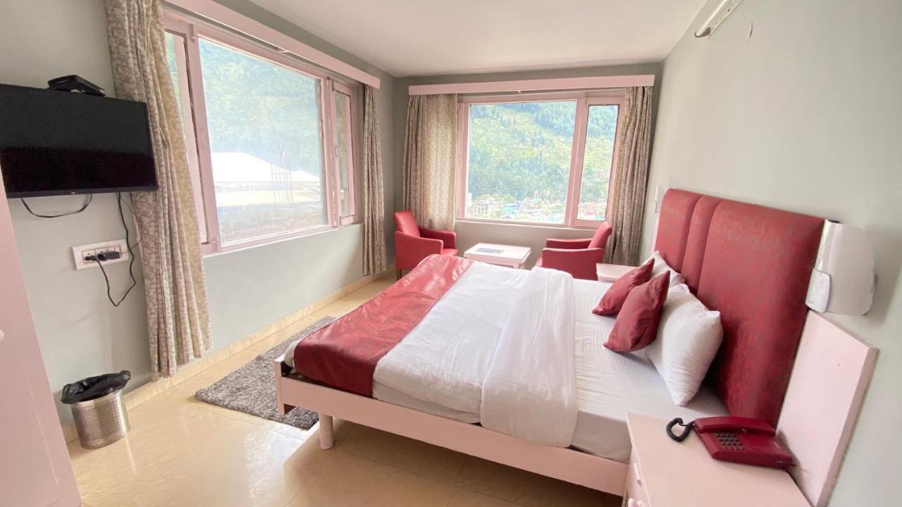 Hotel Meadows View, Near Mall Road Manali Bagian luar foto